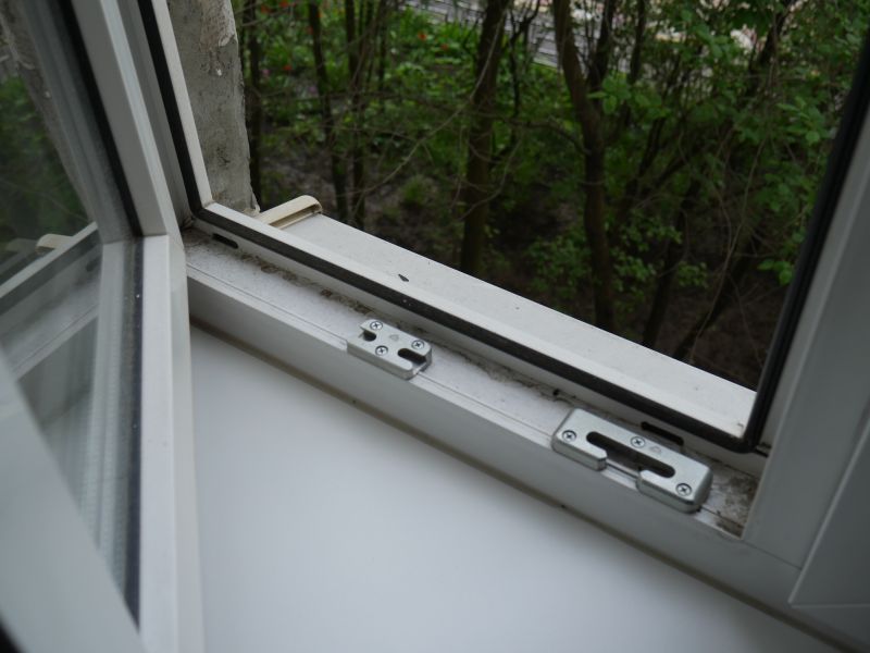 Crank Window Replacement